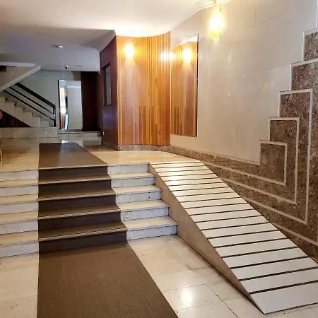 公寓 Piso Cerca De La Ciudad Monumental 圣地亚哥－德孔波斯特拉