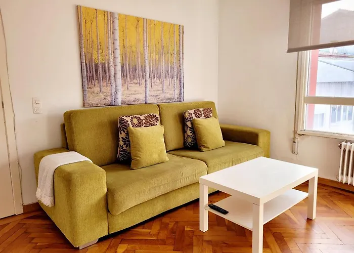 Piso Cerca De La Ciudad Monumental *