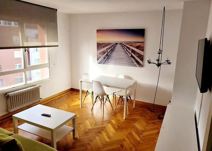 アパート Piso Cerca De La Ciudad Monumental サンティアゴ・デ・コンポステーラ