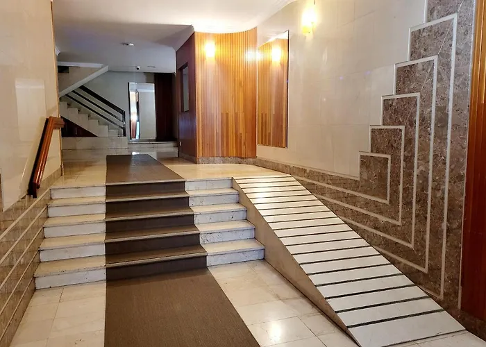 アパート Piso Cerca De La Ciudad Monumental サンティアゴ・デ・コンポステーラ